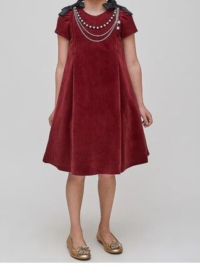 Graci Velvet Holiday Dress with Pearl Chain Detail - Burgundy
